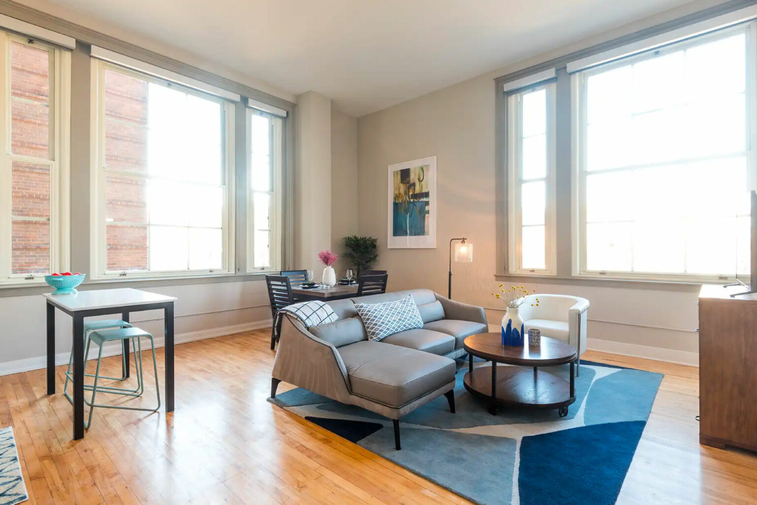 AmenityRich Apartments in Uptown Chicago Stewart School Lofts